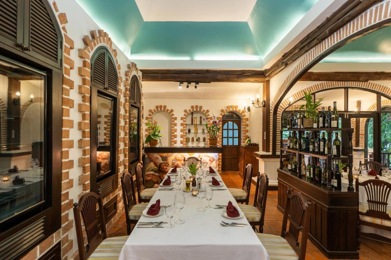 The Legend Chiang Rai Boutique River Resort & Spa Exteriör bild