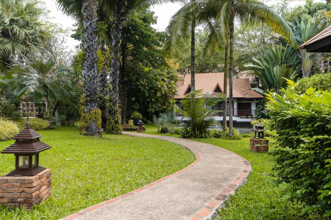 The Legend Chiang Rai Boutique River Resort & Spa Exteriör bild